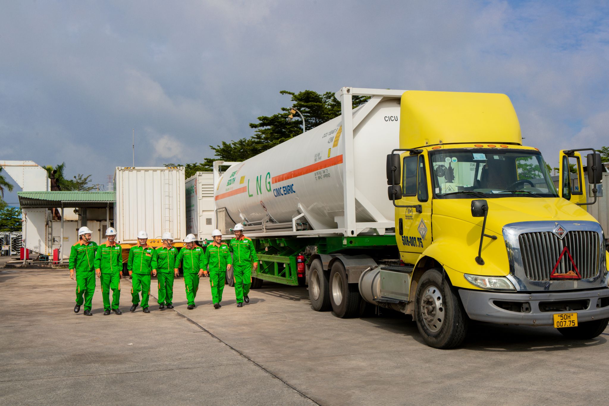 LNG’s storage tanks at My Xuan Station